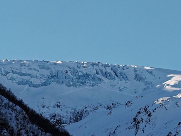 Blick auf den Gletscher Bruarbreen