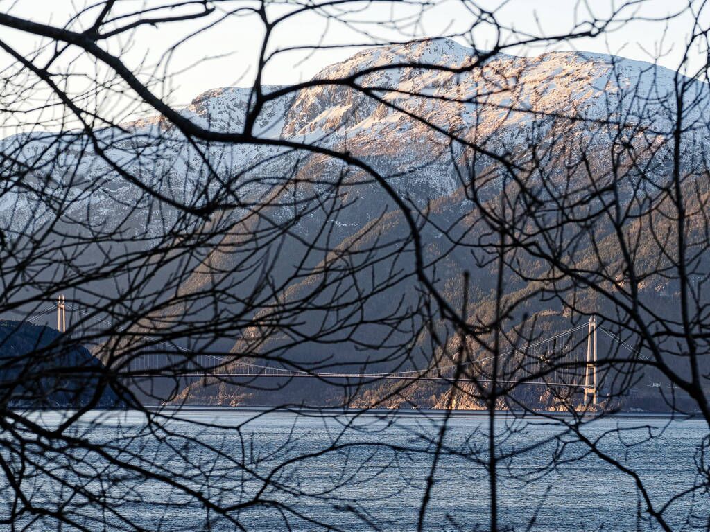 Die Hardangerbrücke - eine der längsten Hängebrücken