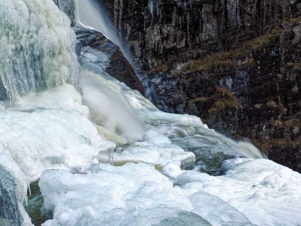 Am Skjervsfossen